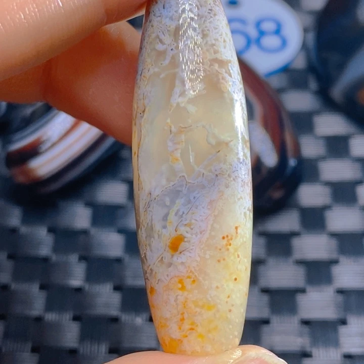 玛瑙/玉髓颈饰未镶嵌若*