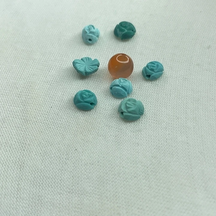 南红玛瑙未镶嵌珠宝奇石