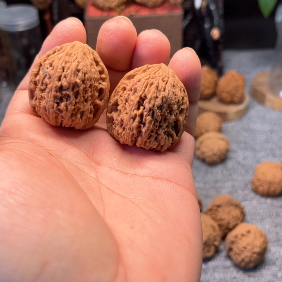 文玩核桃把件唏***客南疆