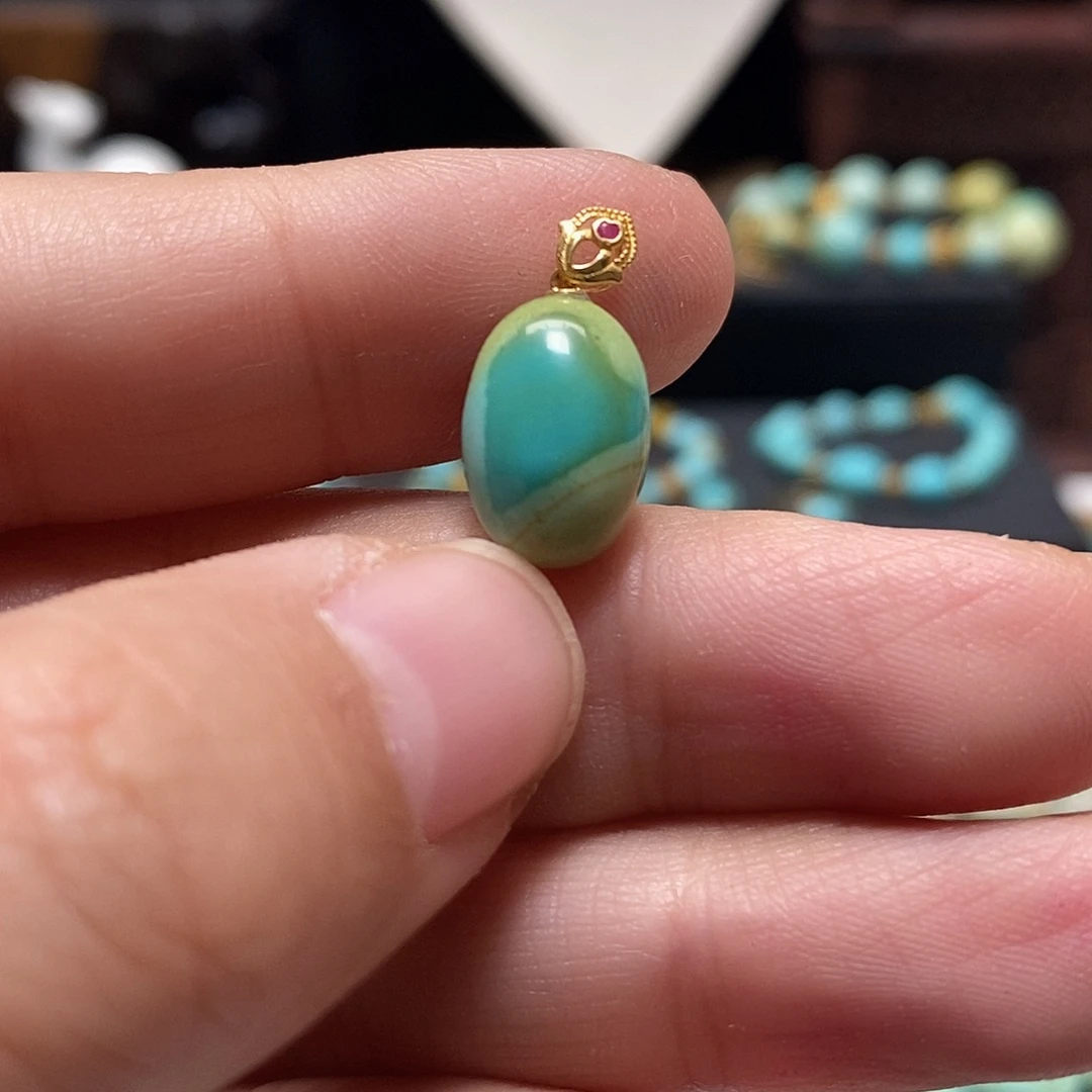 绿松石18K金镶嵌配饰