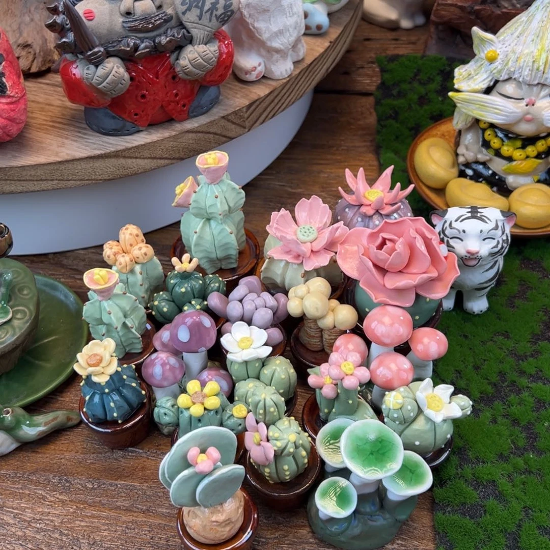我***装小镇青花每日有新品