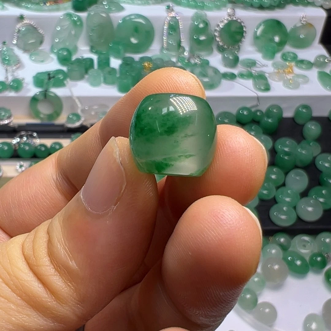 @***.石英质玉（非洲翠）非洲翠未镶嵌