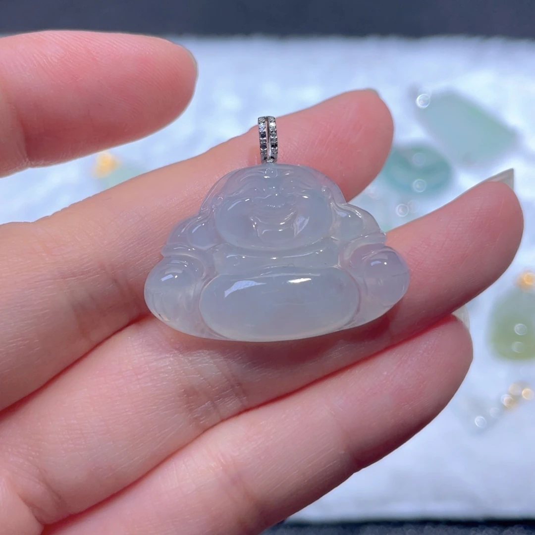 翡翠18K金镶嵌颈饰翡翠