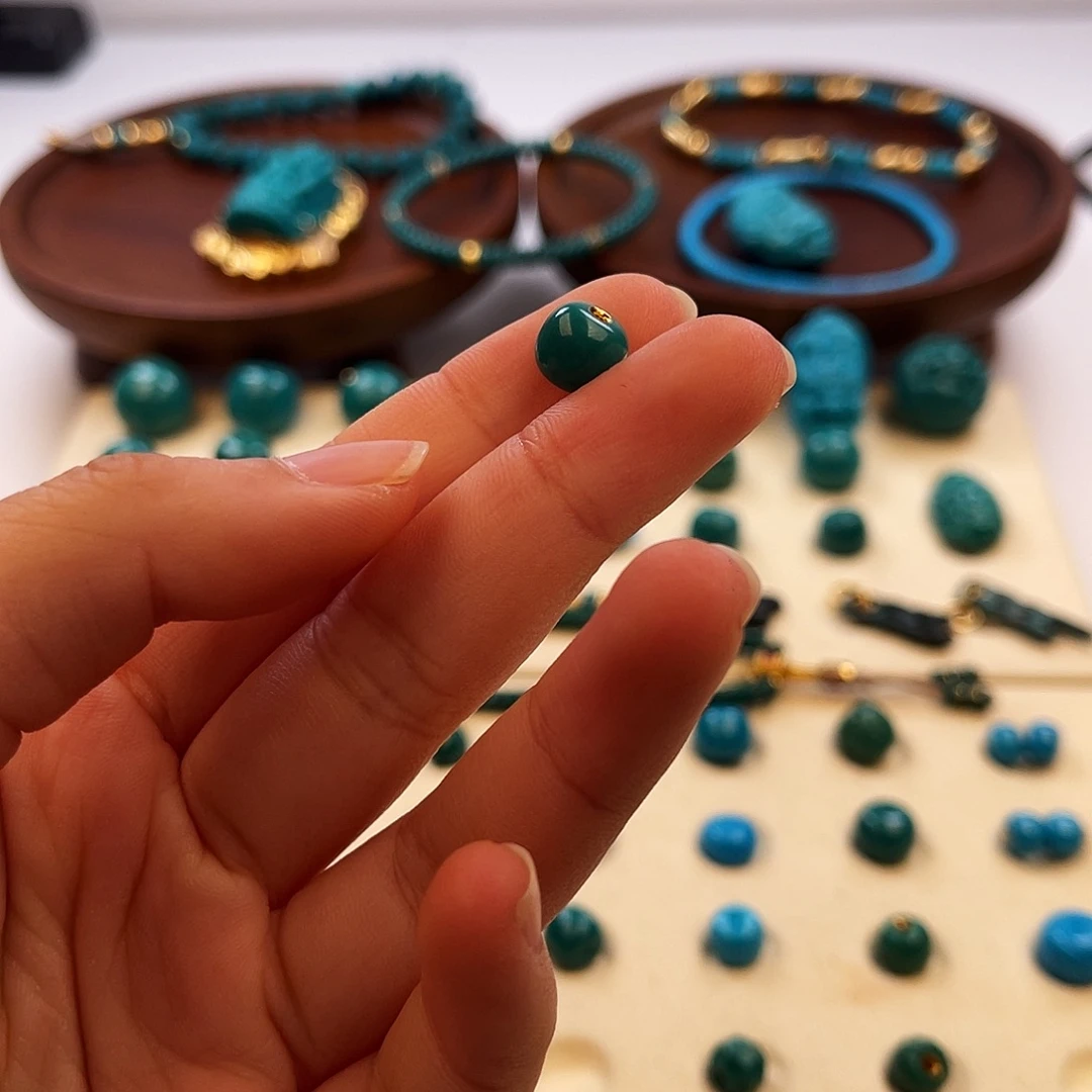 绿松石未镶嵌把件