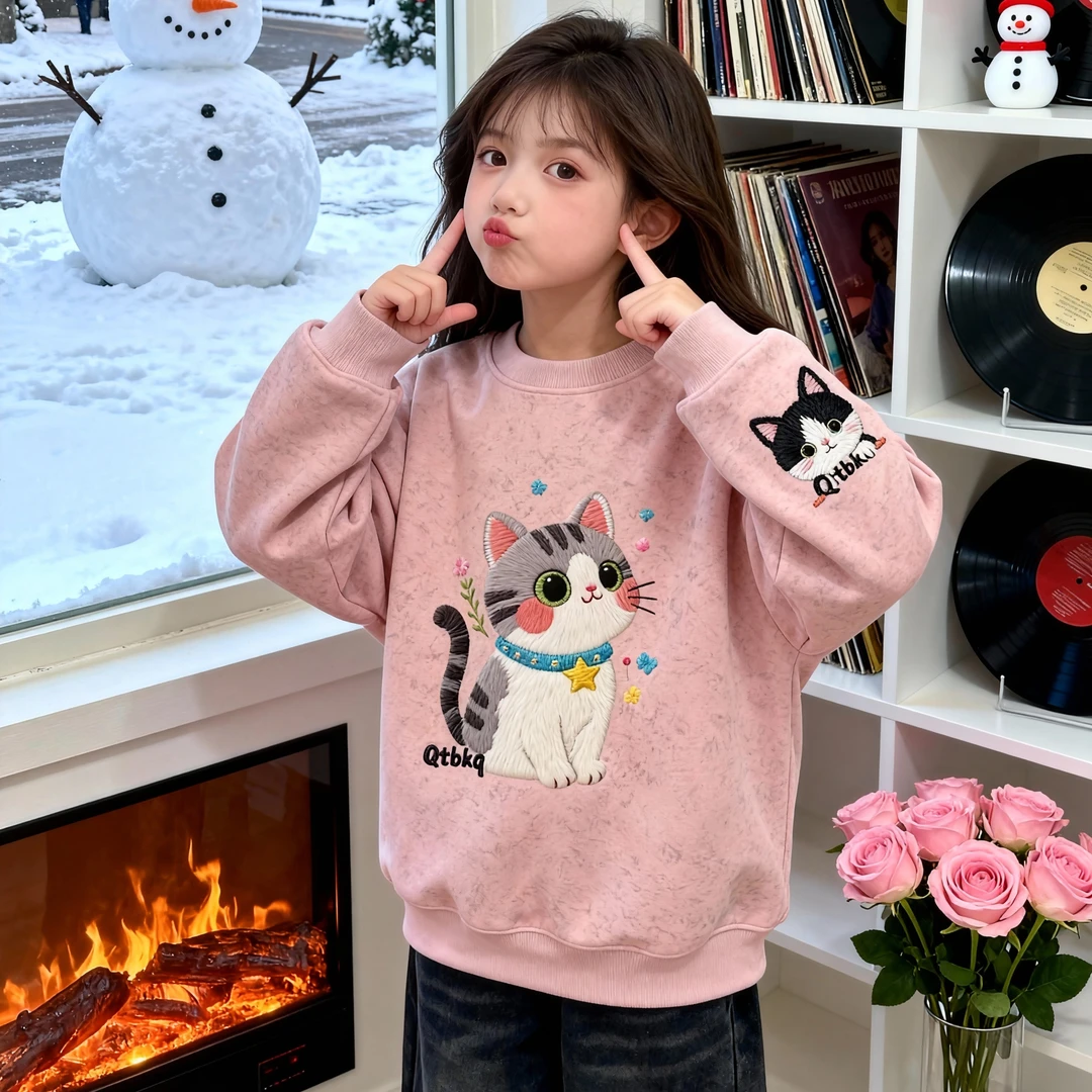 秋冬新款女童田园风仿刺绣猫咪扎染圆领卫衣加绒加厚中大童上衣