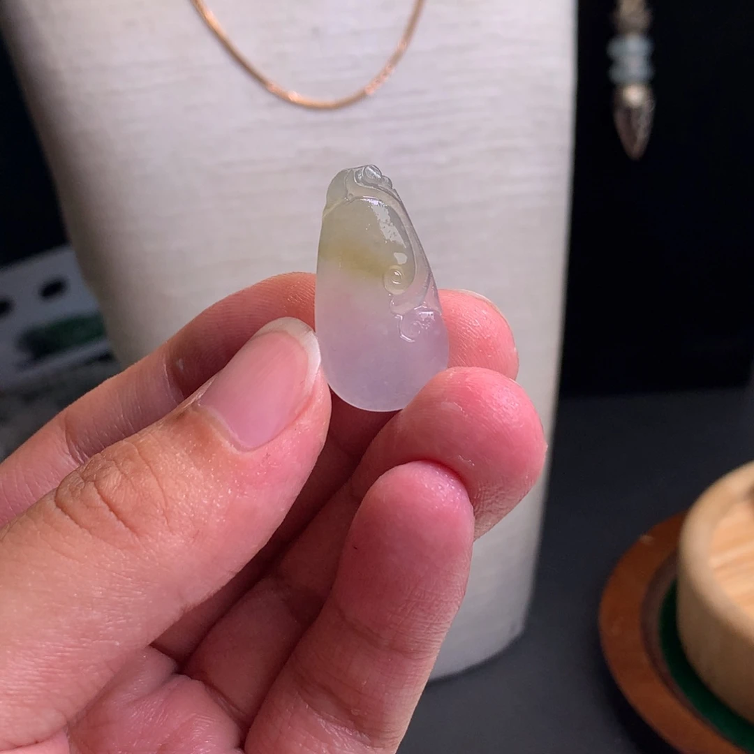 未镶嵌定制翡翠如意