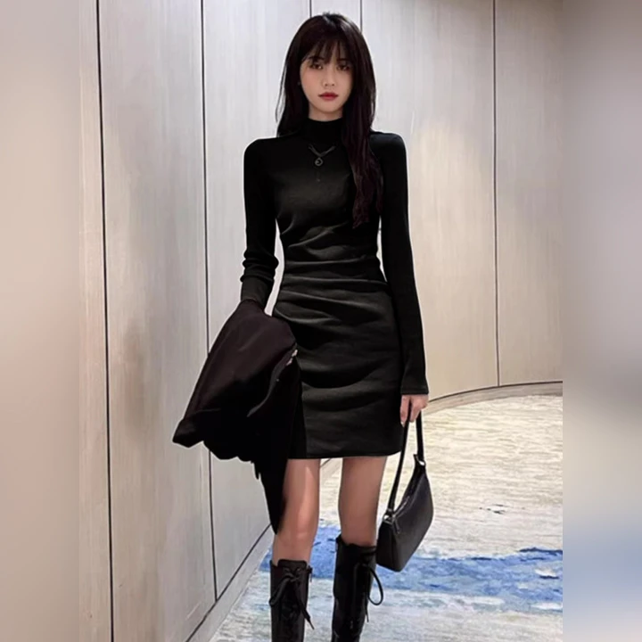 黑色修身包臀裙显瘦裙子女秋冬爆款2025新款连衣裙高级感小黑裙