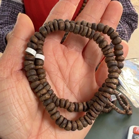 沉香手串蓝宝石沉水卡0.6多样性发1条