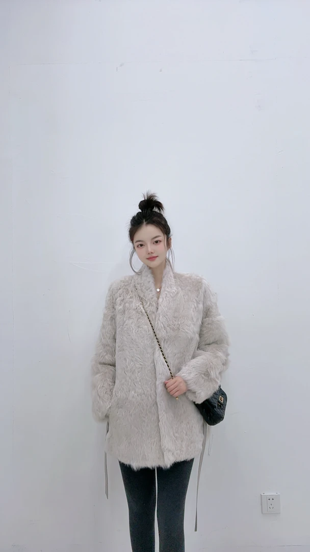 95 小湖羊皮毛一体羊羔毛高级轻奢柔软中长款毛毛外套