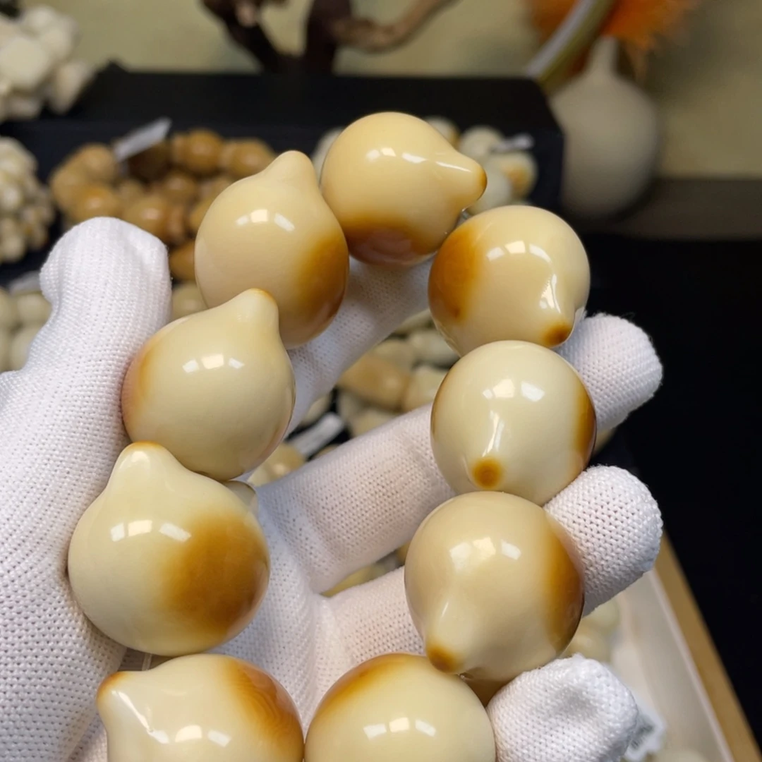 吊坠菩提根/象牙果102大猫头瑕疵