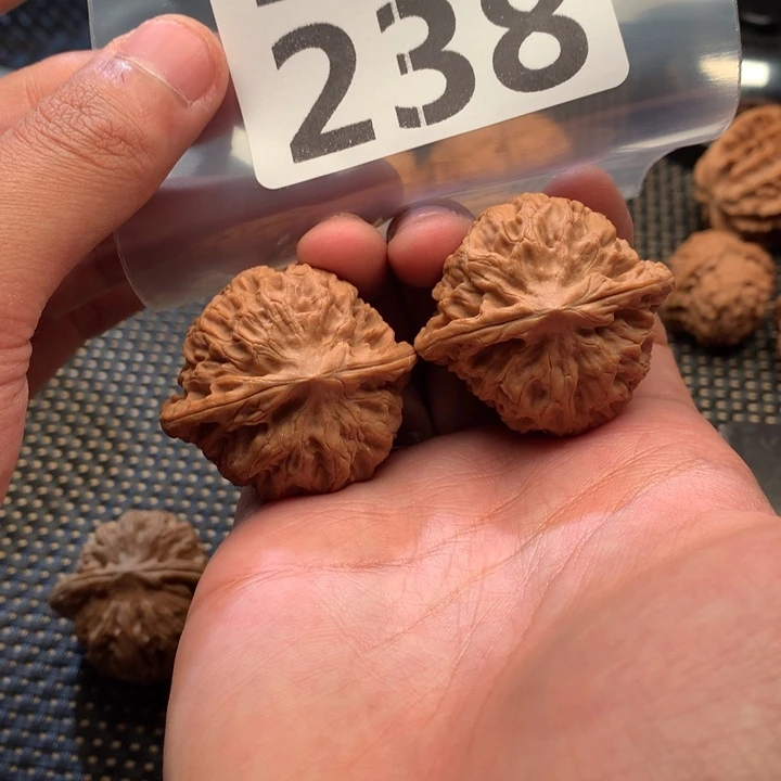 吊坠文玩核桃龙脉