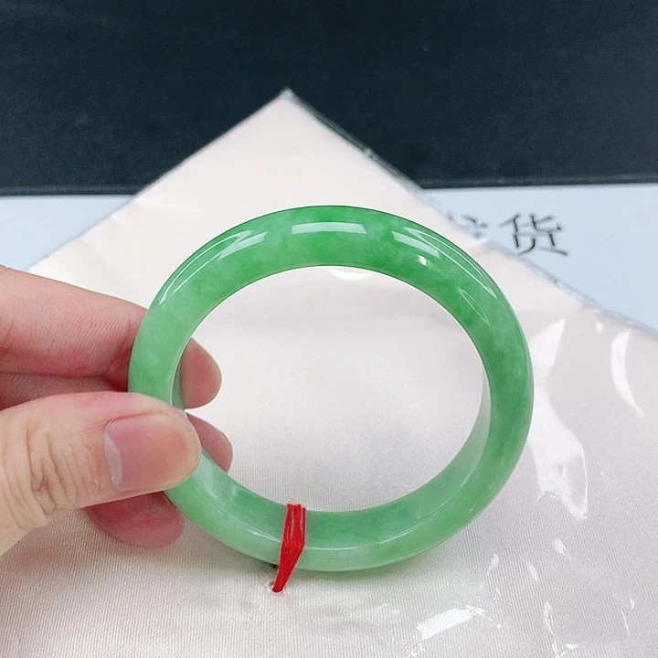 超***主翡翠未镶嵌手镯圈54.7。5012