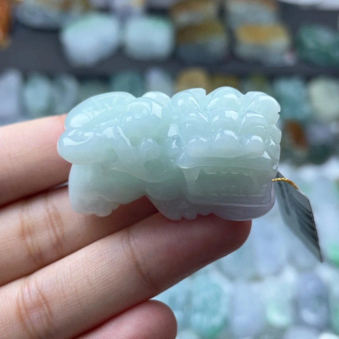 颈饰未镶嵌翡翠貔貅