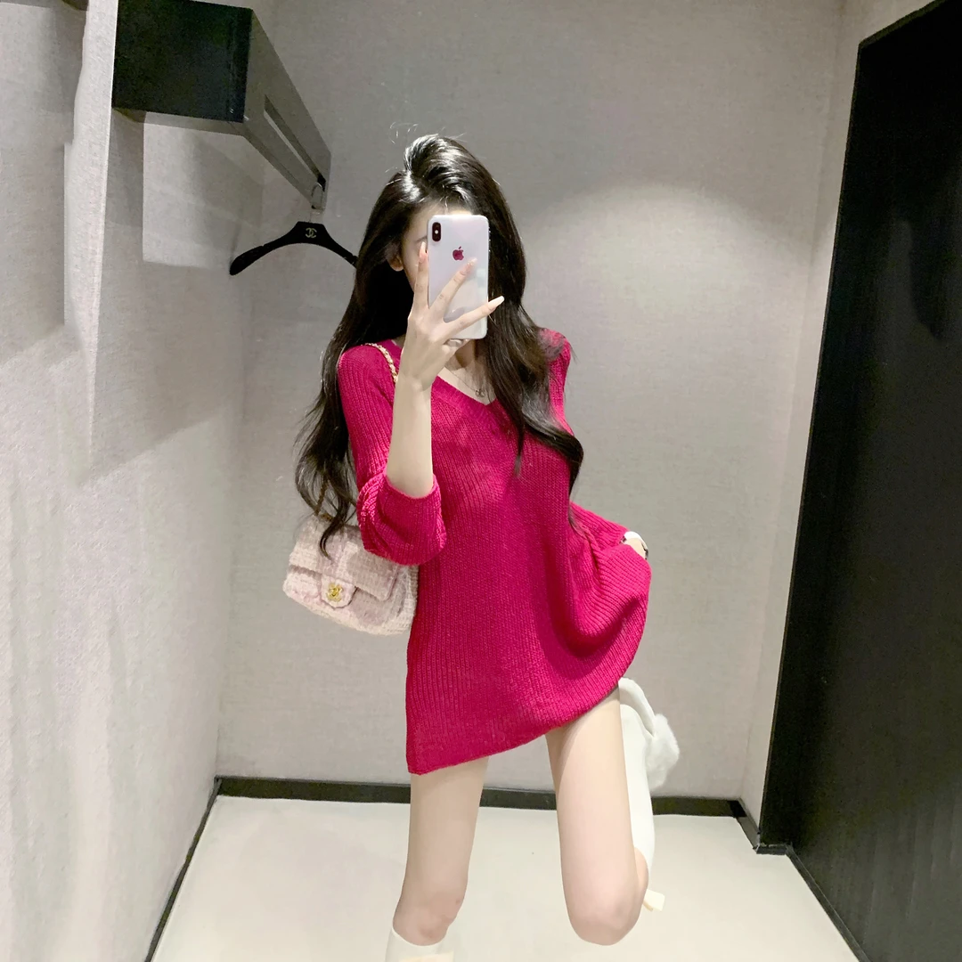 玫红色v领毛衣女外穿宽松2025新款韩系漂亮简约早秋季巨好看上衣