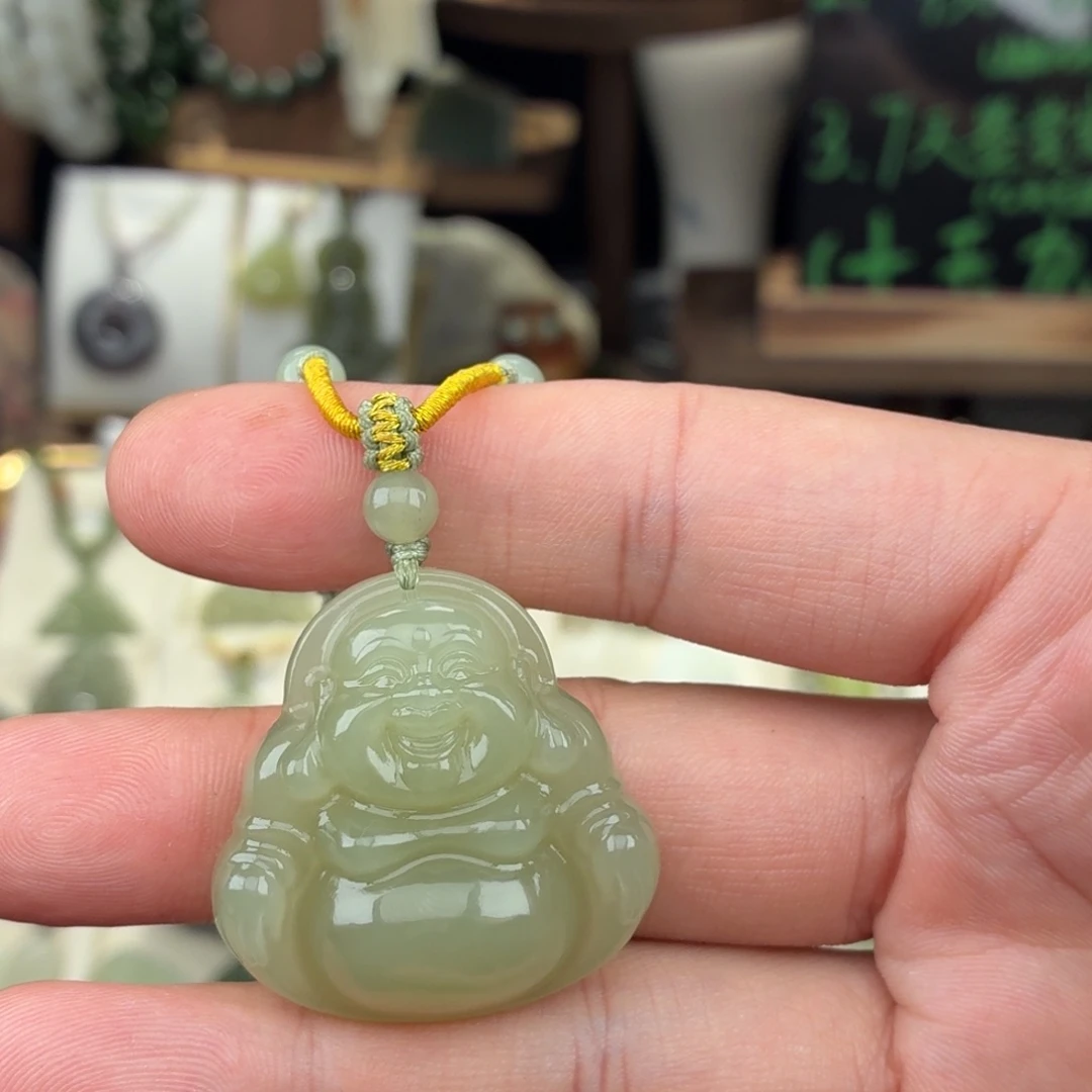 ****兮和田玉未镶嵌颈饰
