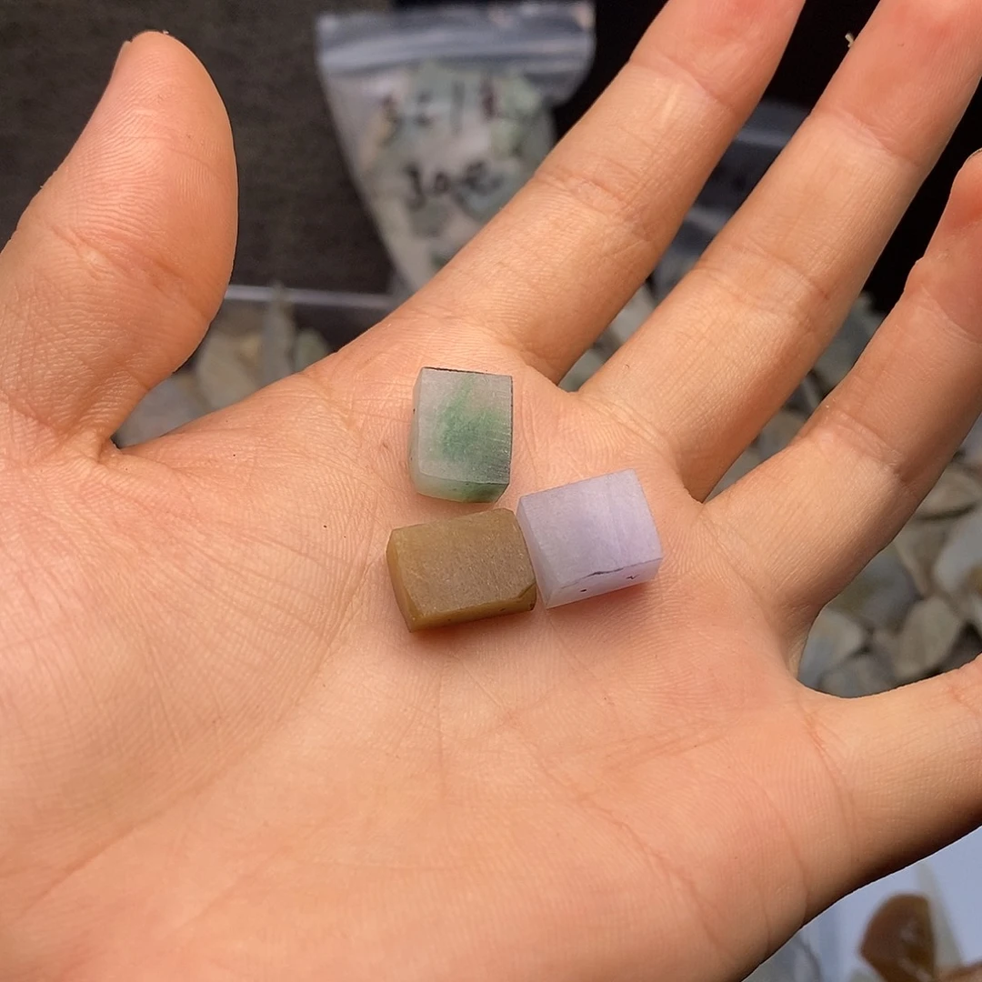裸石翡翠缅甸翡翠A货小无事牌