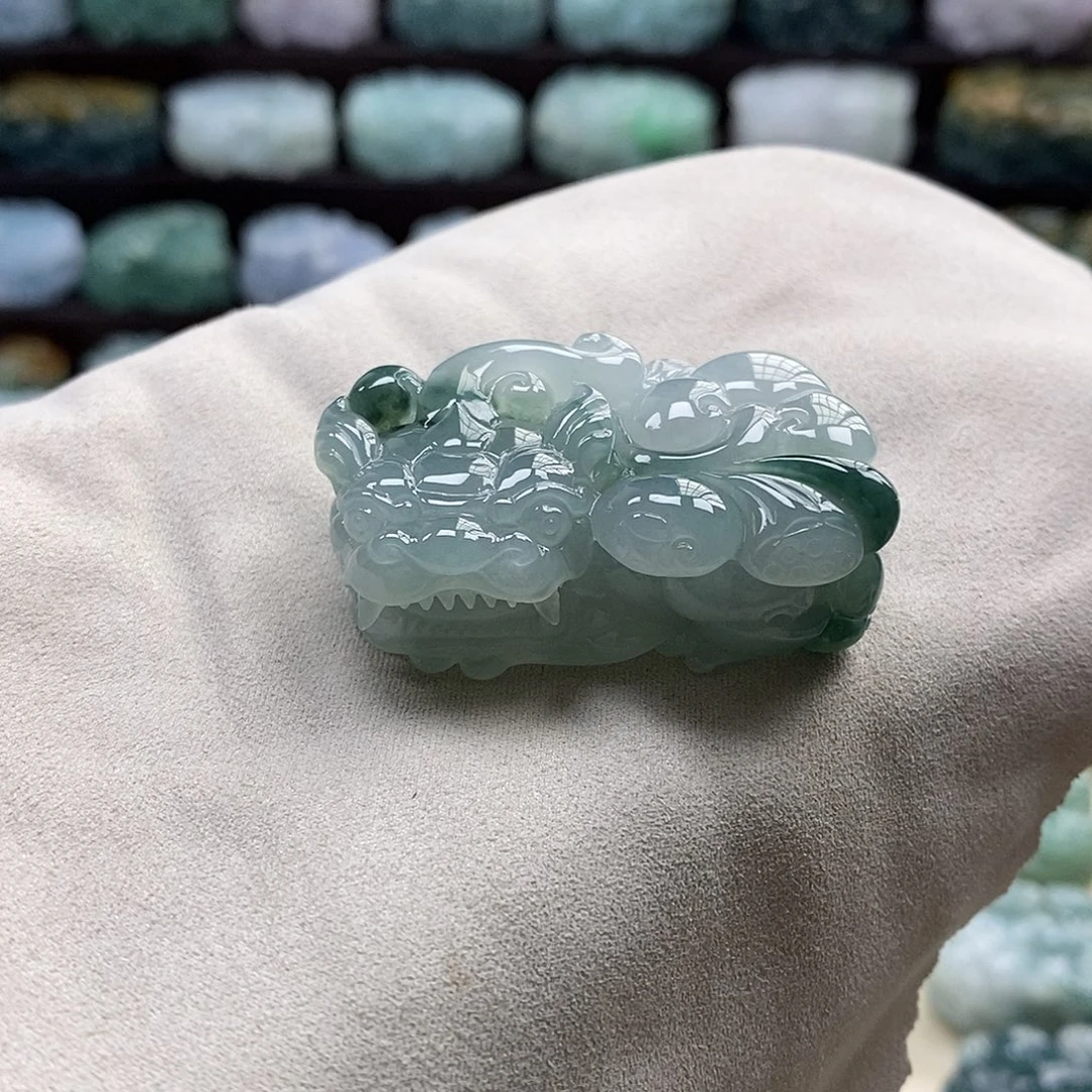 翡翠未镶嵌颈饰天然翡翠吊坠貔貅