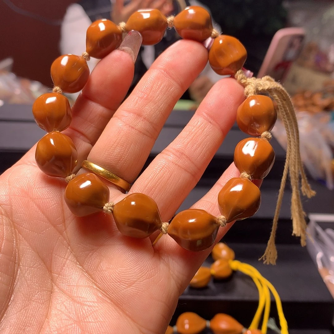 橄榄核手串/手链我****?三花手串