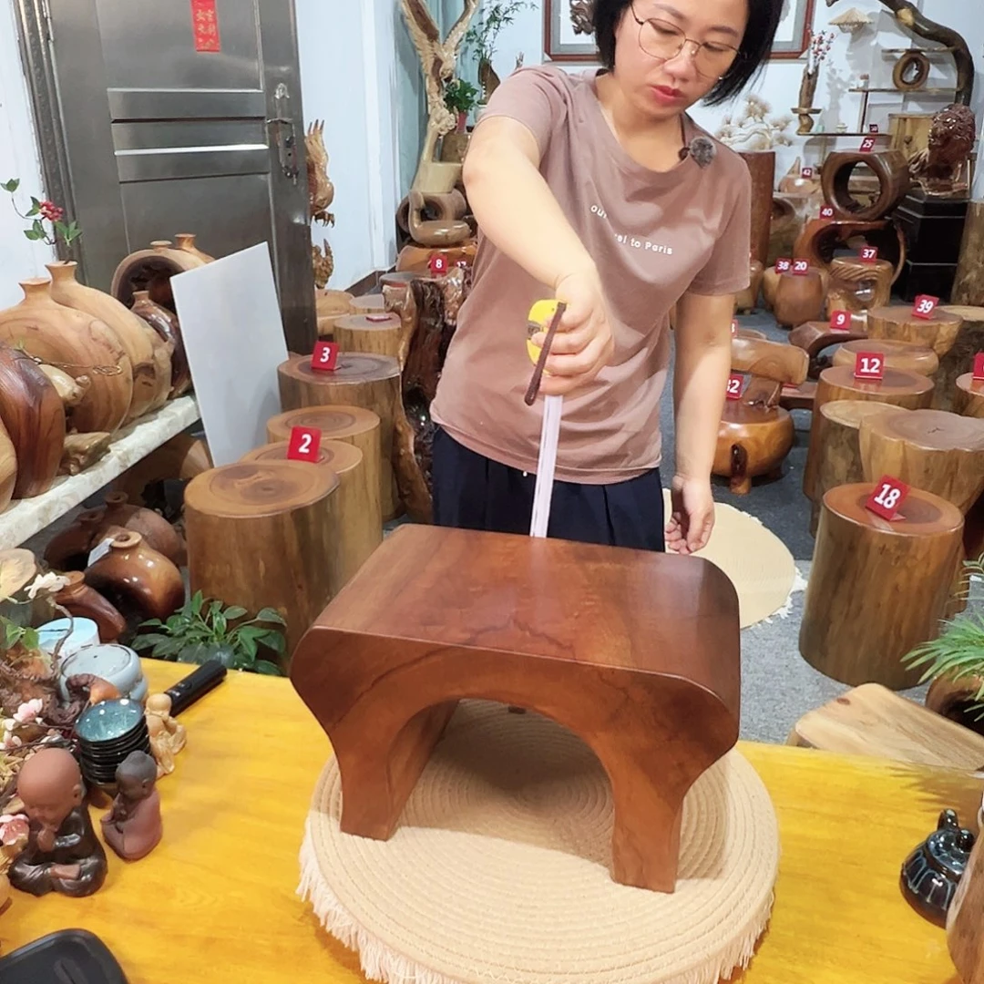 44号香樟木尺寸；37-23-21cm