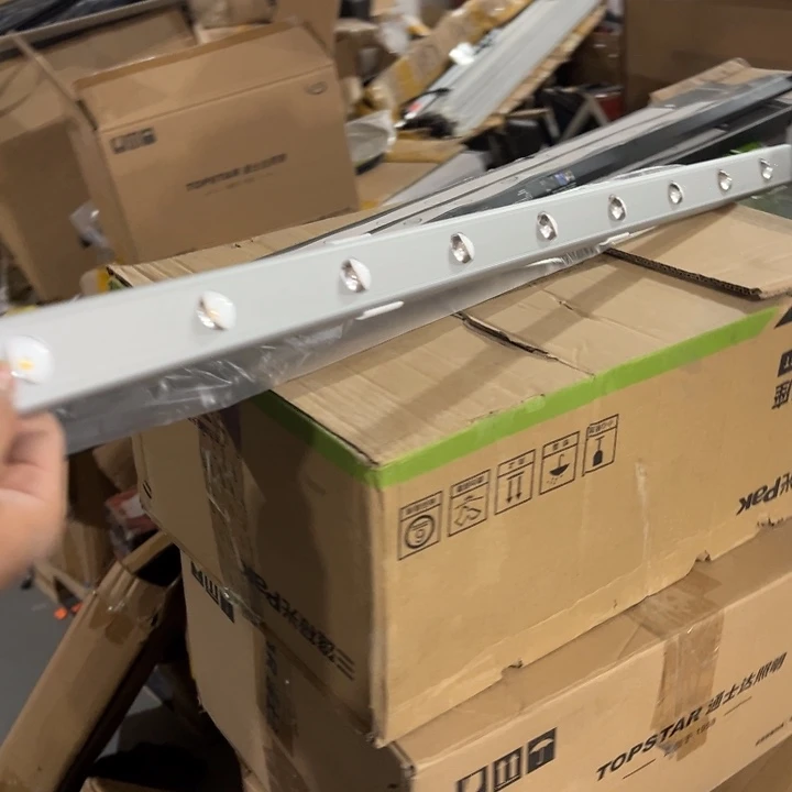 0008-长条灯发2根不售后