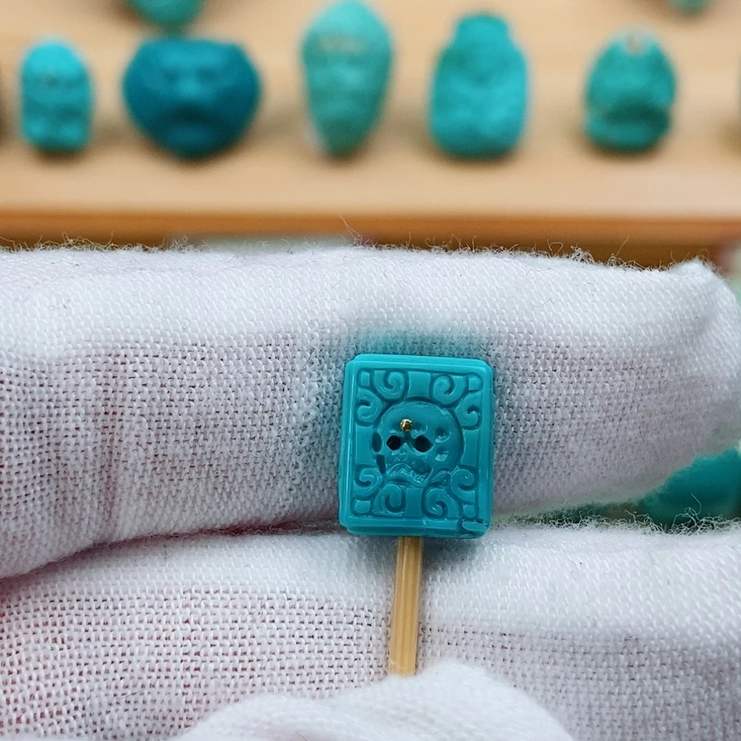 绿松石未镶嵌珠宝半成品背云