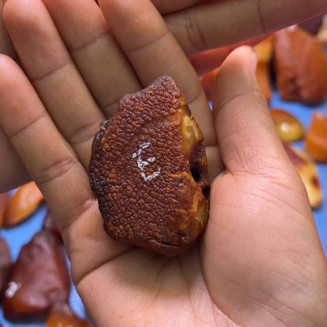 定制琥珀未镶嵌老*师原石定制珠子料