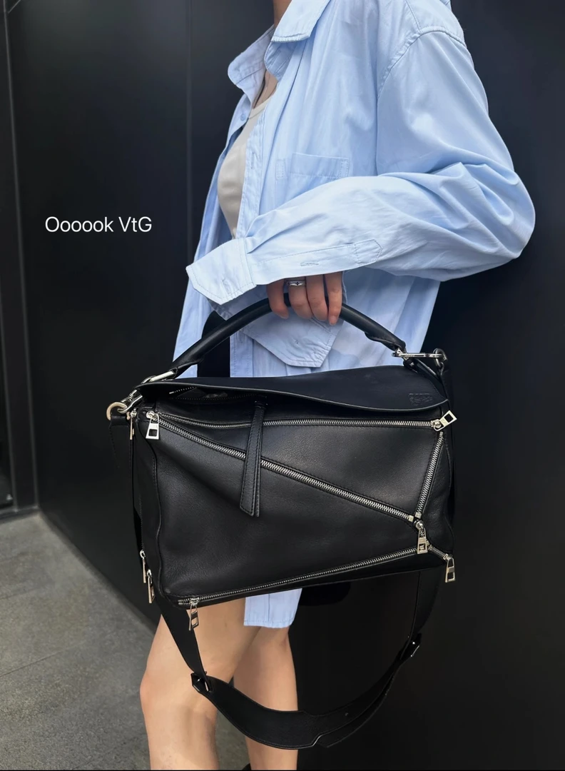 95新 LOEWE/罗意威 CS6300 罗意威 黑银puzzle几何斜挎手提包