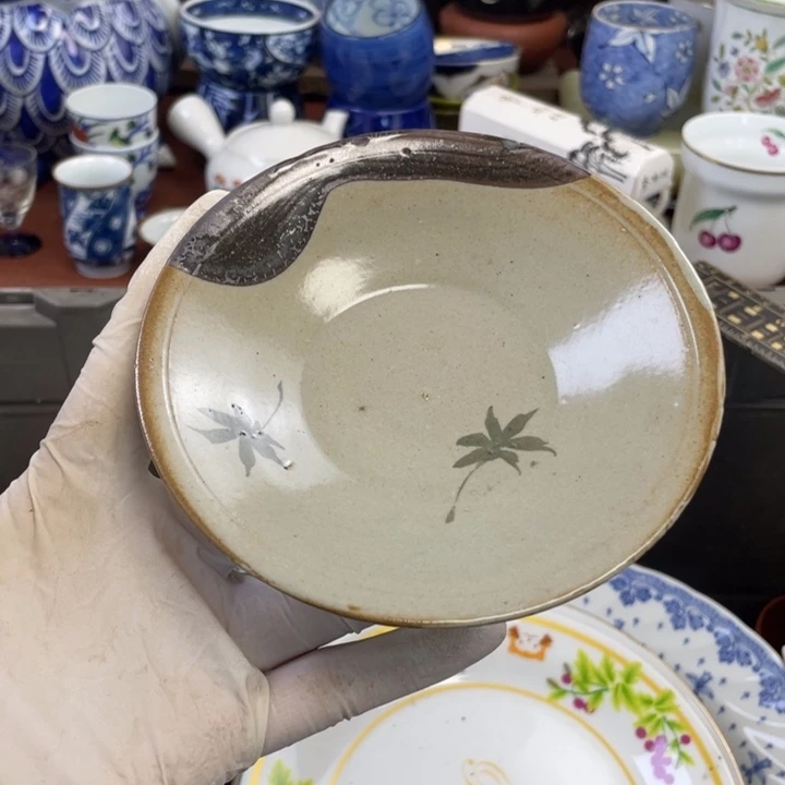 他家瓷器真美…开播了