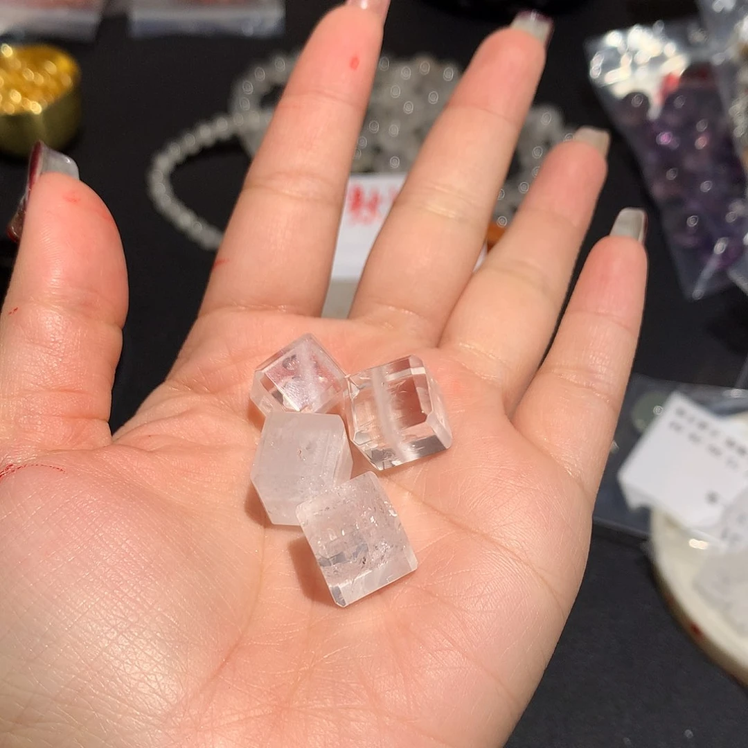 水晶颈饰未镶嵌多样化发1个18