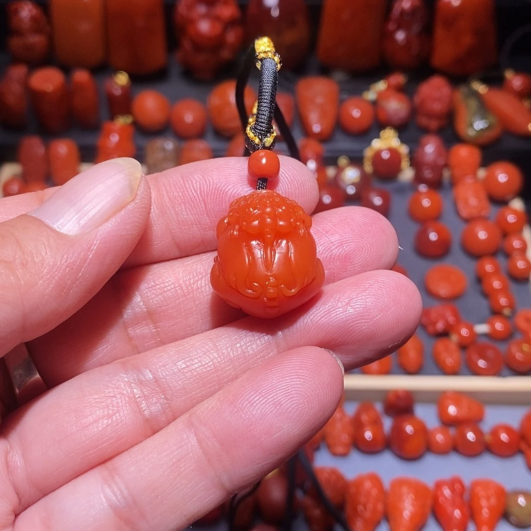 唯***一南红玛瑙未镶嵌精工貔貅吊坠