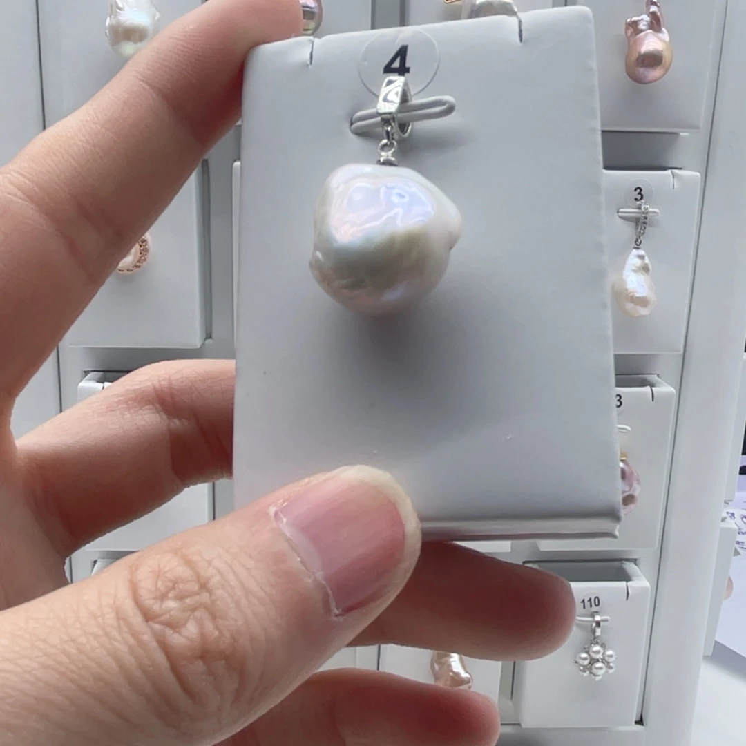 合金淡水珍珠颈饰