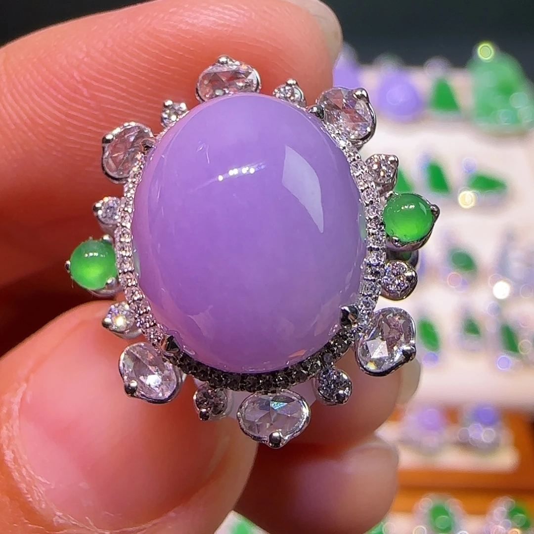 翡翠18K金镶嵌戒指