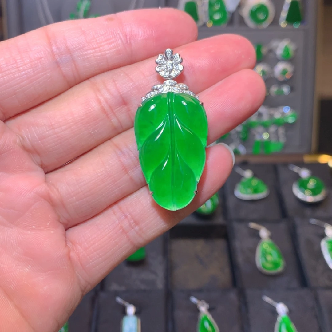 吊坠(不含链)18K金镶嵌翡翠叶子