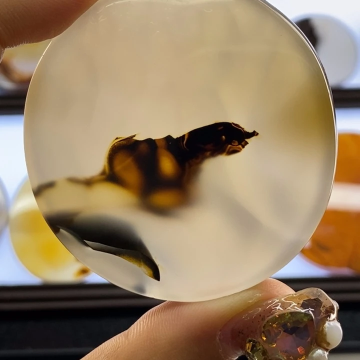 玛瑙/玉髓合金颈饰