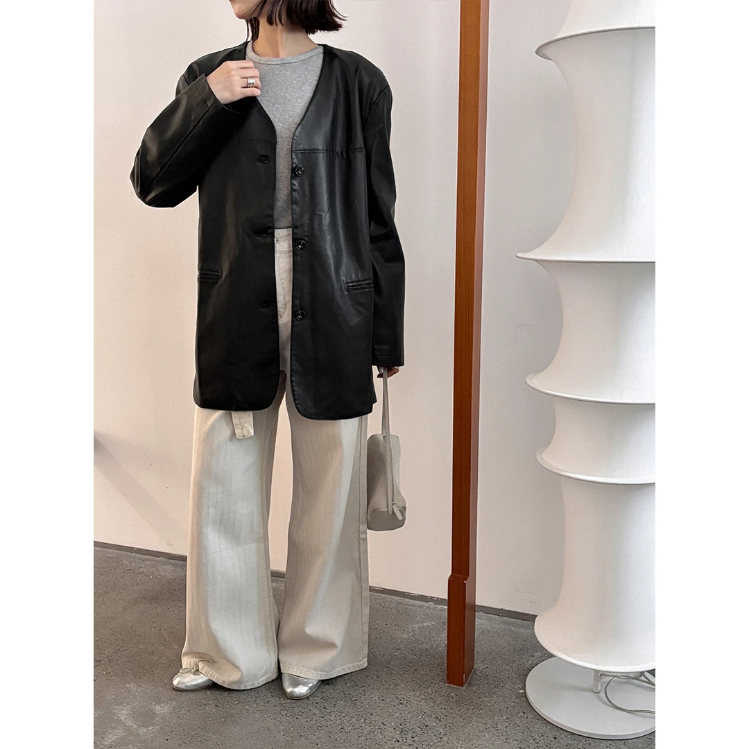 复古格调挺括有型仿真皮皮衣中长款黑色酷飒时髦V领ins宽松外套潮