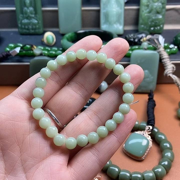 和田玉（糖玉）未镶嵌颈饰