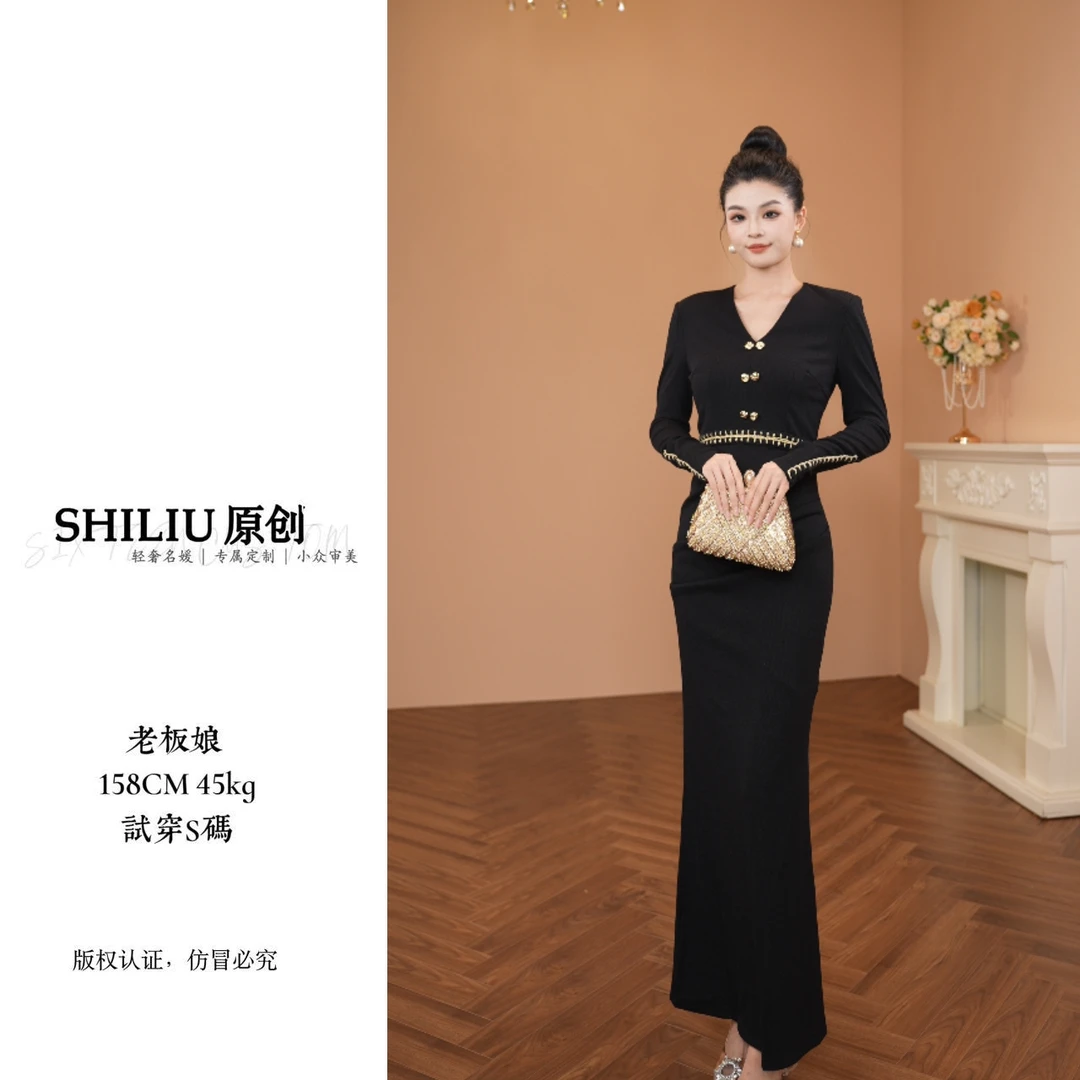 【十六定制】女装赫本风修身长款包臀裙V领设计感黑色连衣裙21611