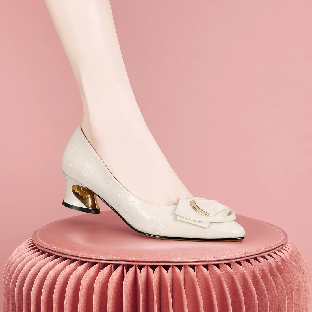 梵芮诗2025新款尖头时尚浅口优雅气质纯色简约户外单鞋-J2071