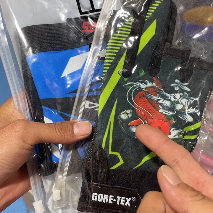 好手套发2付渔具用品