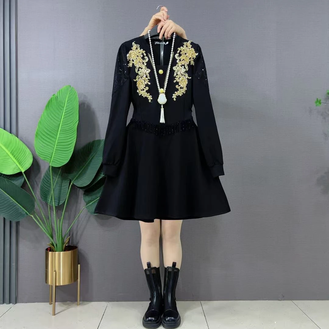 欧货轻奢时尚舒适纯色裙新款休闲修身流苏亮片上衣立体花朵连衣裙