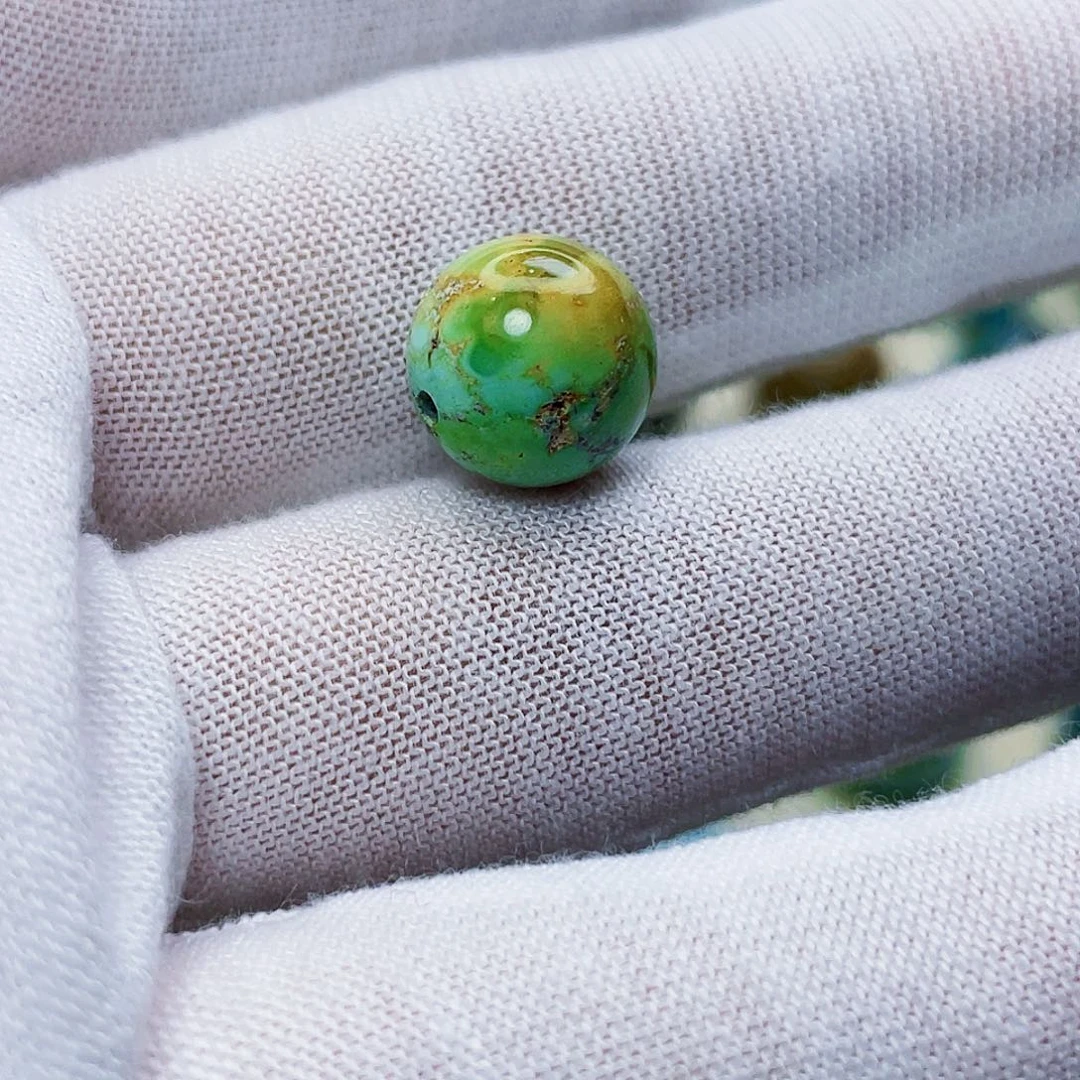 绿松石未镶嵌饰品