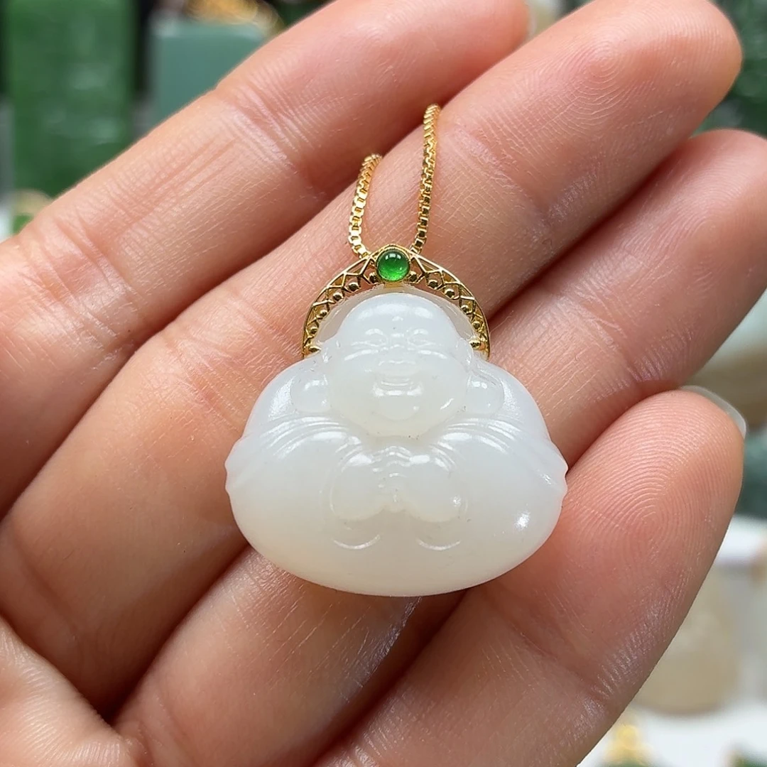 和田玉18K金镶嵌颈饰漏