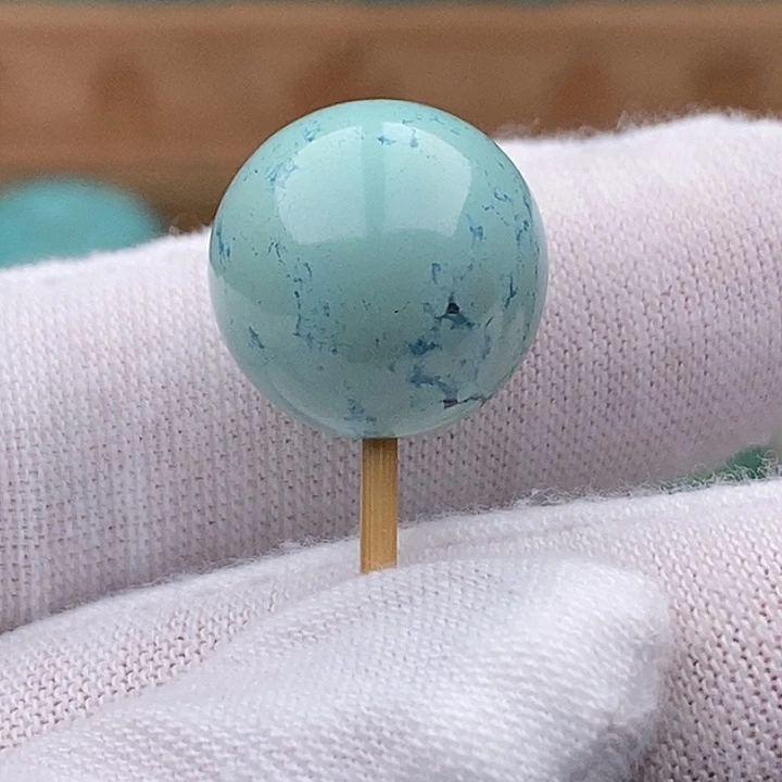 绿松石未镶嵌珠宝奇石15