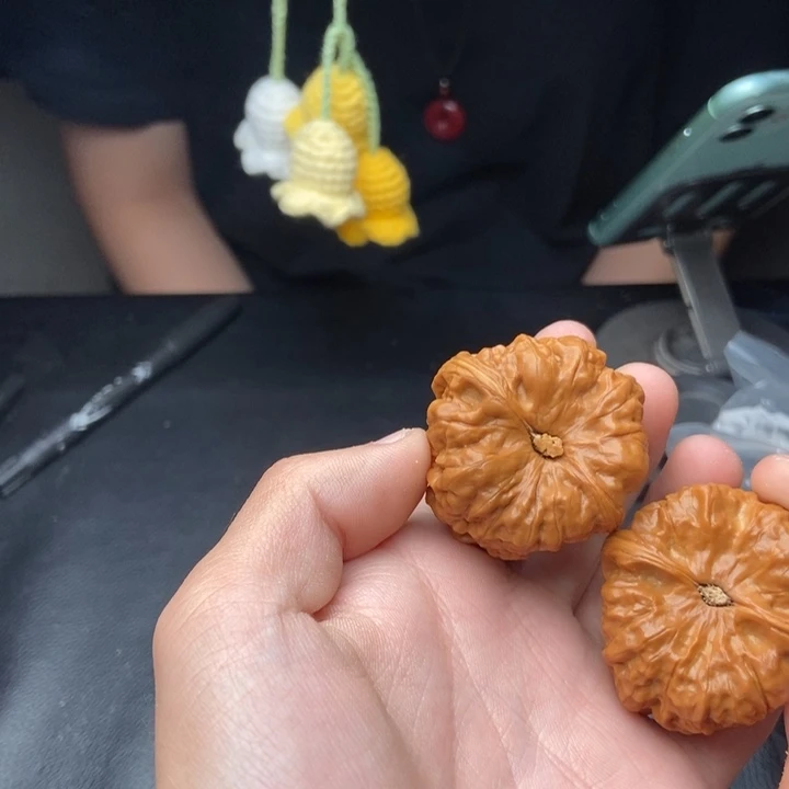 桃核吊坠人****球5555555555555