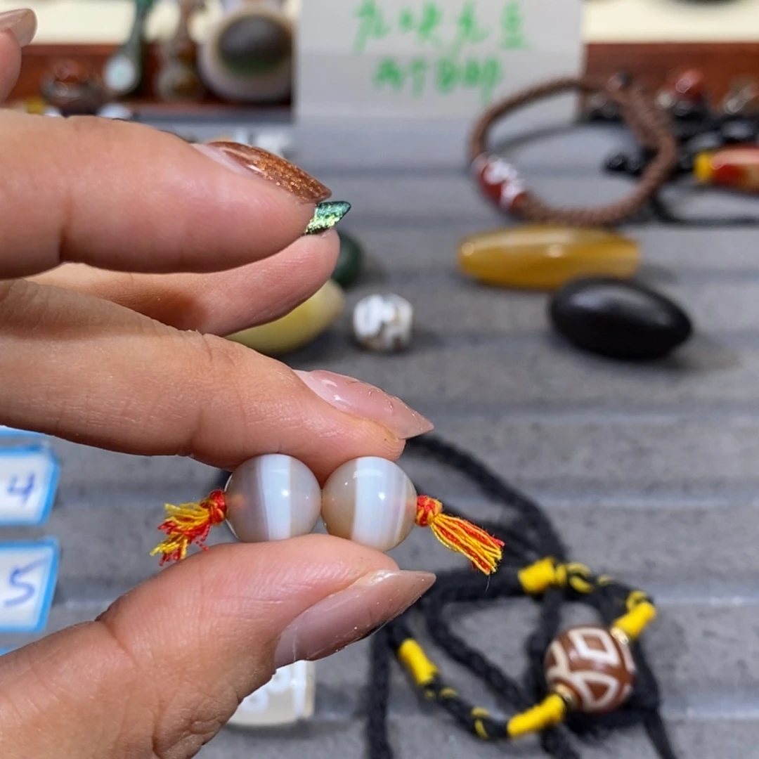 老***锵合金颈饰玛瑙/玉髓