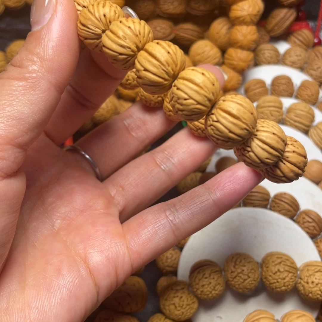 桃木桃核手串14+钮扣