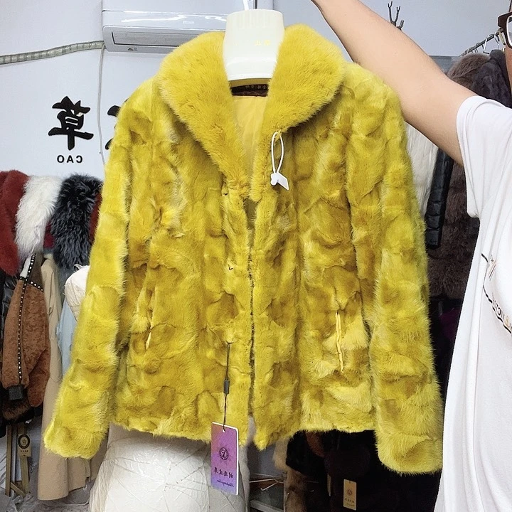 商场断码拼貂衣服