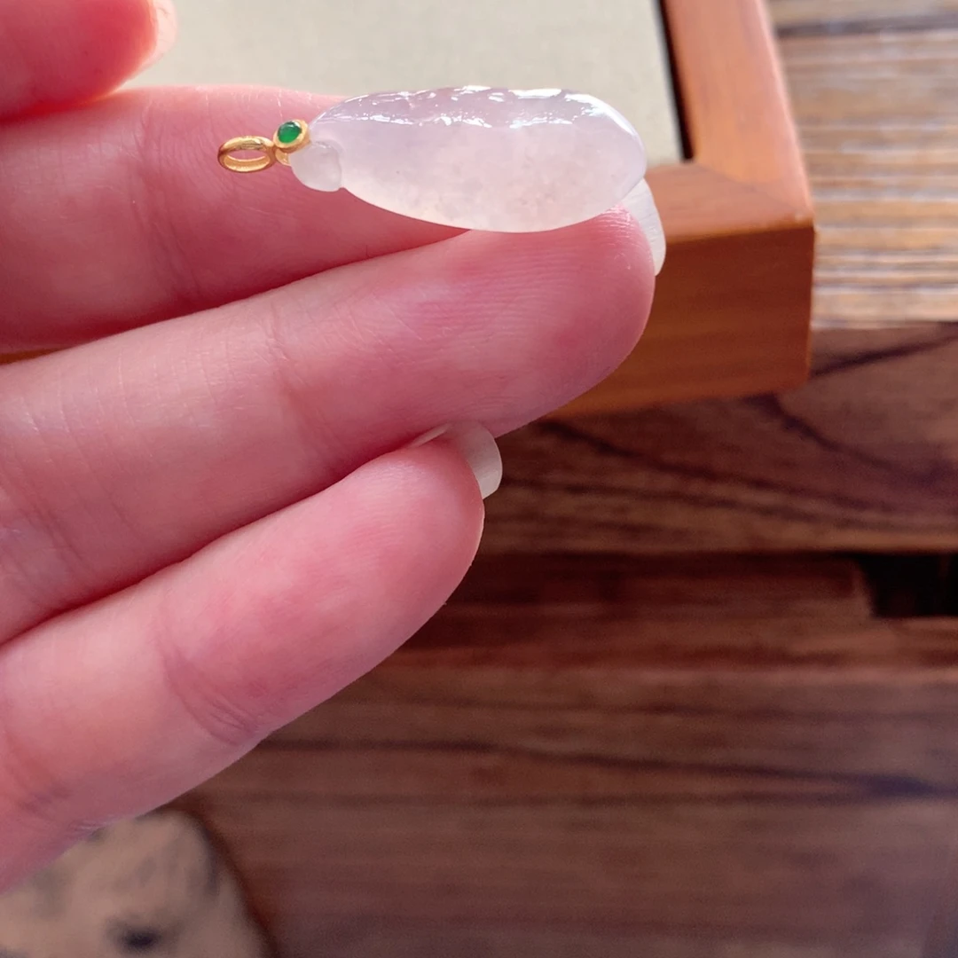 翡翠颈饰18K金镶嵌吊坠