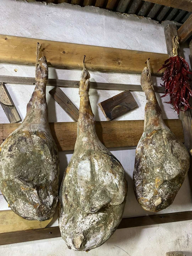 云南宣威老火腿正宗农家土猪手工腌制腊肉