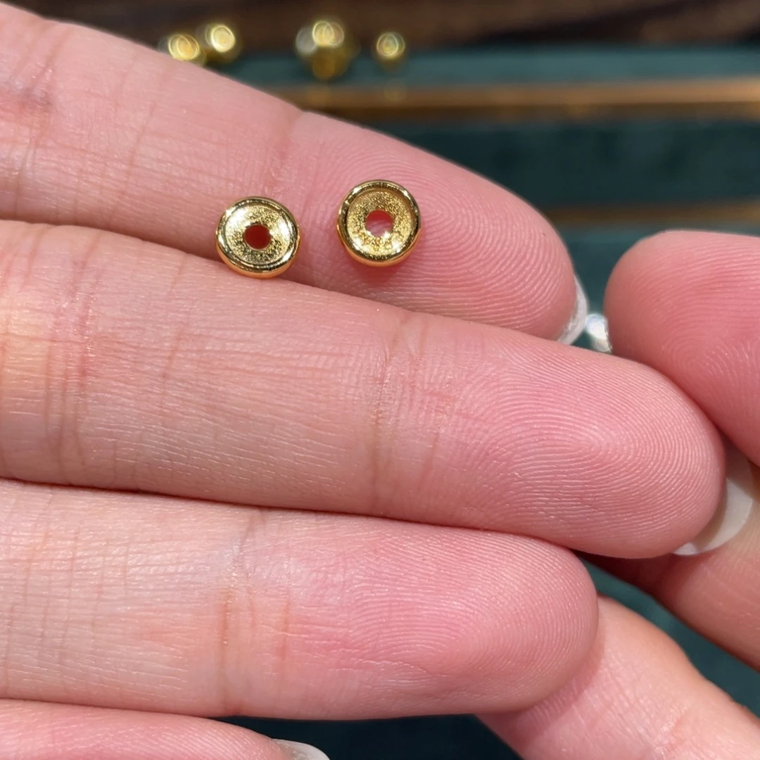 2片6.3尺寸内凹隔片